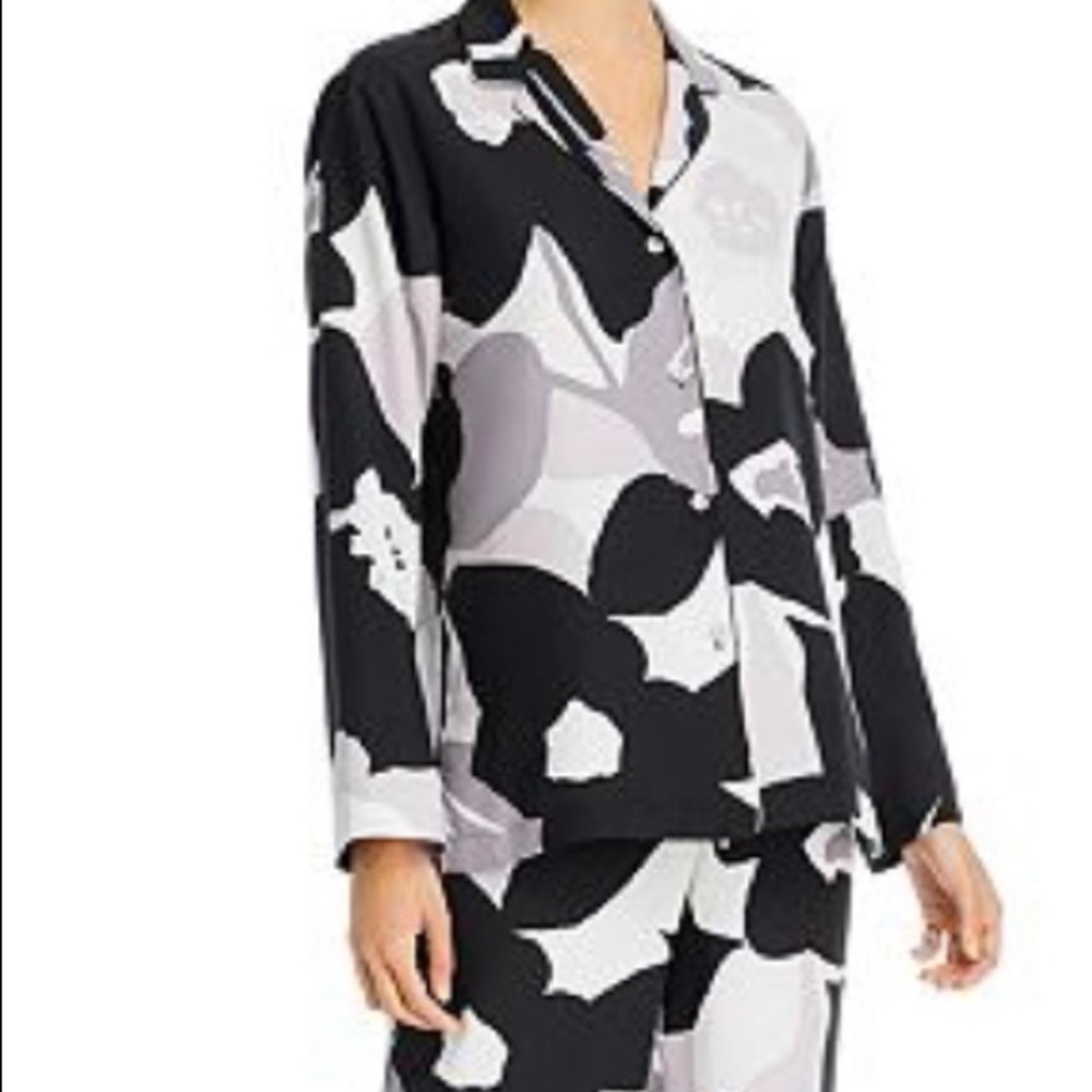Natori
Bonita Floral Print Pajama Set